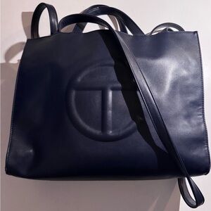 TELFAR Medium Unisex Shopping Bag in Navy